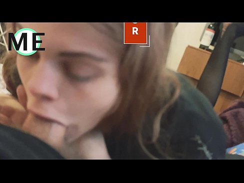 ❤️ Grlo kurac, raztrgane hlačne nogavice in raztrgane pete lepo spoznati Porno na porno sl.mobilecric.top ️❤